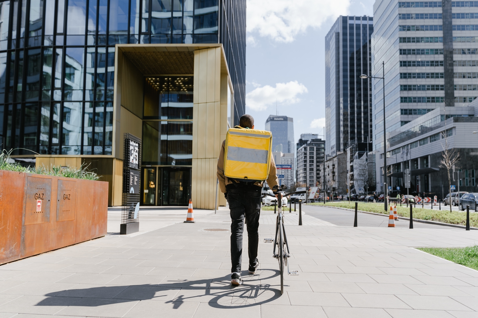 Ann Light gives a short summary of Duncan McCann’s talk at the University of Sussex looking at whether platform cooperatives could offer a new alternative model for the platform economy.